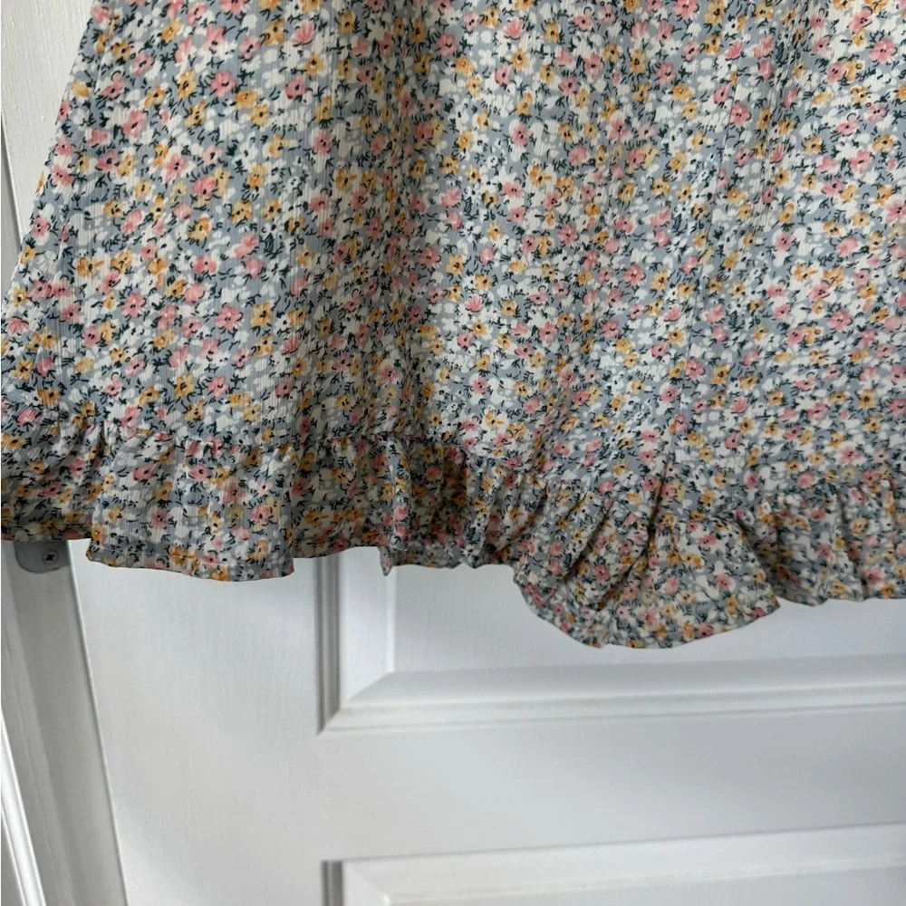 EUC Princess Polly | Blue/Pink/Why Puff Sleeve Romper - Picture 5 of 7